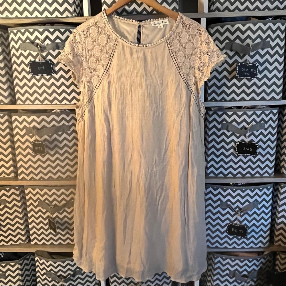 Boho Chic Lace Sleeve Dress